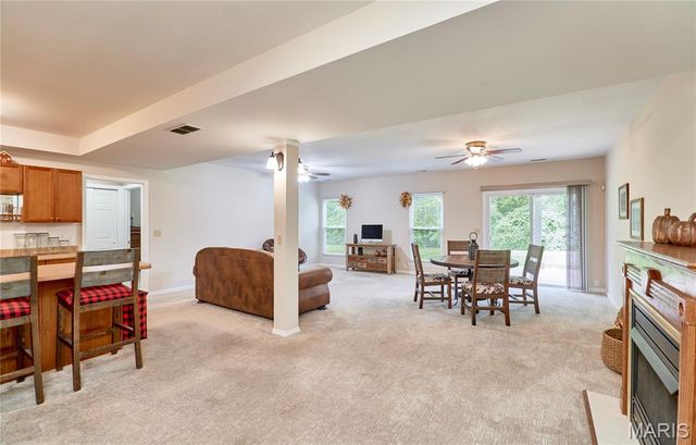 8 Turtle Creek Villas Drive 4R, O'fallon, MO 63366