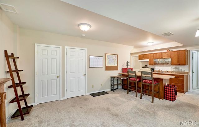 8 Turtle Creek Villas Drive 4R, O'fallon, MO 63366