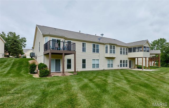 8 Turtle Creek Villas Drive 4R, O'fallon, MO 63366