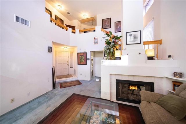 822 Oakhurst Drive, Pomona, CA 91767