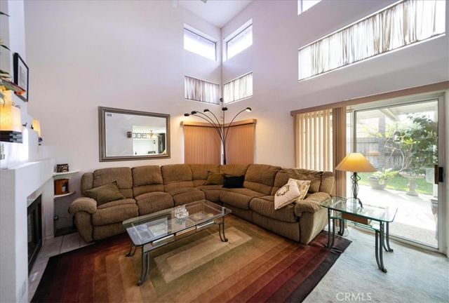 822 Oakhurst Drive, Pomona, CA 91767