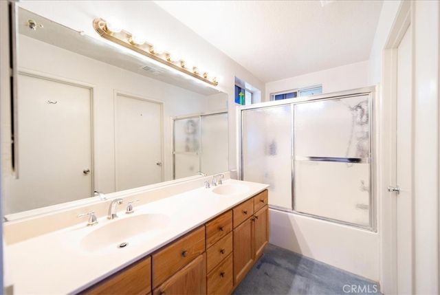 822 Oakhurst Drive, Pomona, CA 91767