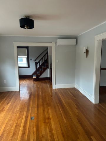 519 Mystic Valley Pkwy 2, Somerville, MA 02144