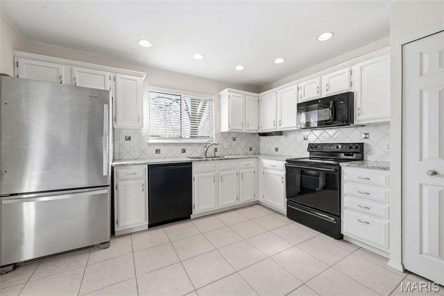 1833 Baxter Ridge Drive, Chesterfield, MO 63017