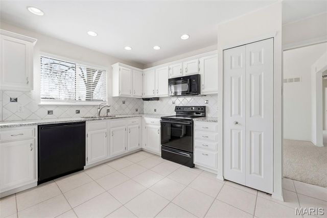 1833 Baxter Ridge Drive, Chesterfield, MO 63017