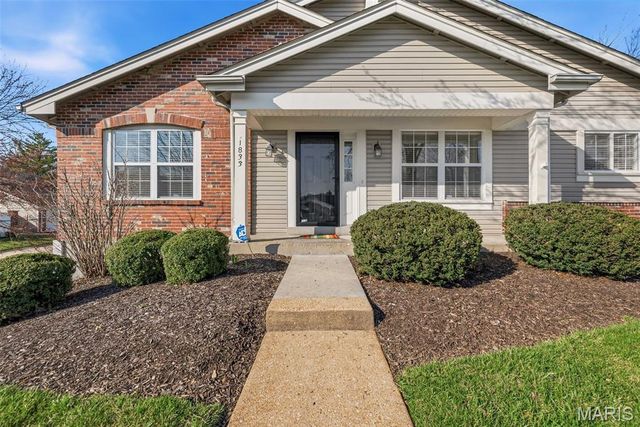 1833 Baxter Ridge Drive, Chesterfield, MO 63017