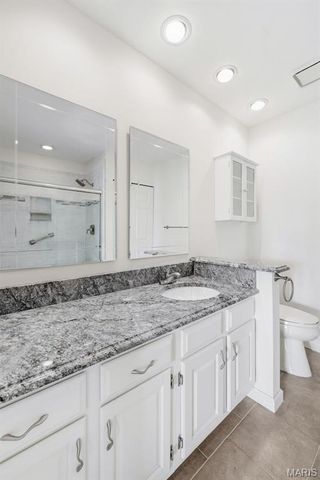 1833 Baxter Ridge Drive, Chesterfield, MO 63017