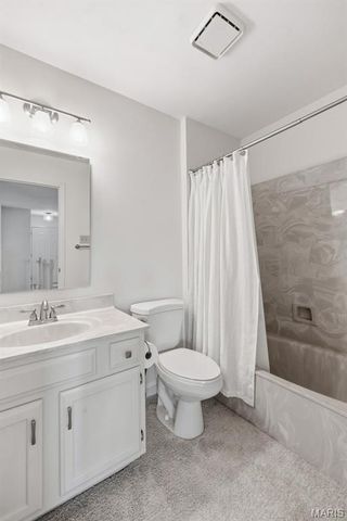 1833 Baxter Ridge Drive, Chesterfield, MO 63017