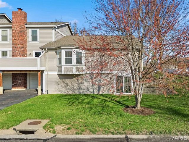 1833 Baxter Ridge Drive, Chesterfield, MO 63017