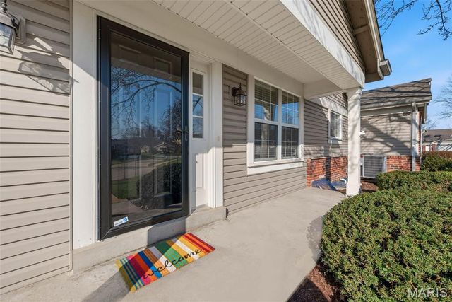 1833 Baxter Ridge Drive, Chesterfield, MO 63017