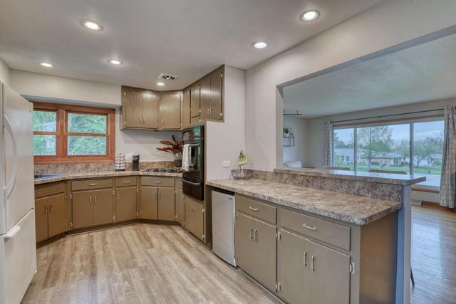 4420 37th STREET, Greenfield, WI 53221