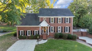 421 Hollinswood Avenue, Winston-salem, NC 27103