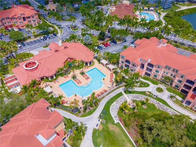 2715 VIA CAPRI 728, Clearwater, FL 33764