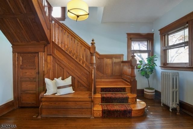 8 Thomas St, Caldwell Boro Twp., NJ 07006