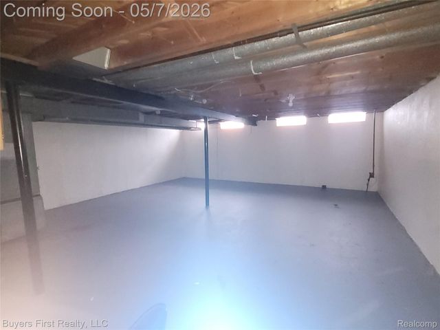 14710 Loretta Place, Oak Park, MI 48237