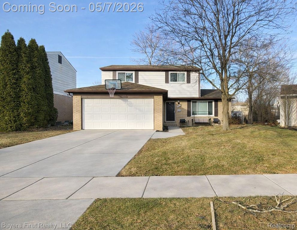 14710 Loretta Place, Oak Park, MI 48237