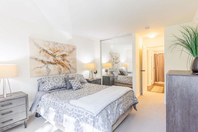 381 Half Moon Lane 209, Daly City, CA 94015