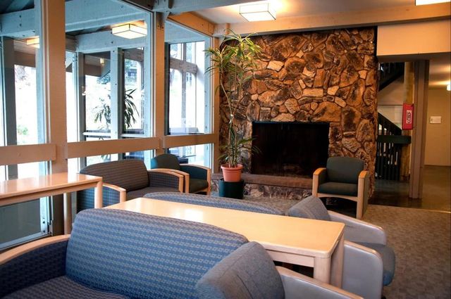 381 Half Moon Lane 209, Daly City, CA 94015