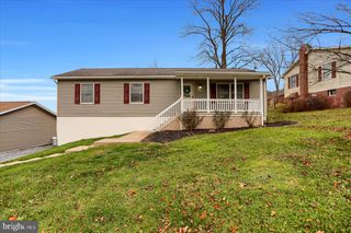7 GREENWOOD AVENUE, Lock Haven, PA 17745