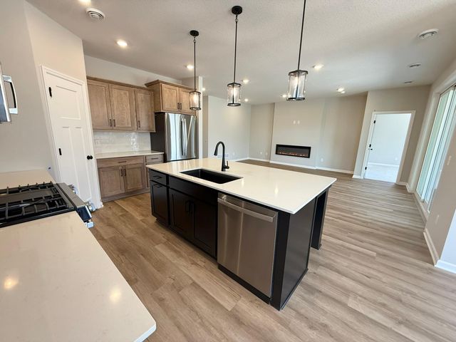 8219 Haywood Drive, Lino Lakes, MN 55014