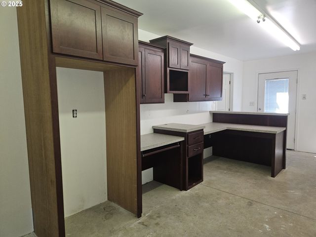 485 BROWN St, Glide, OR 97443