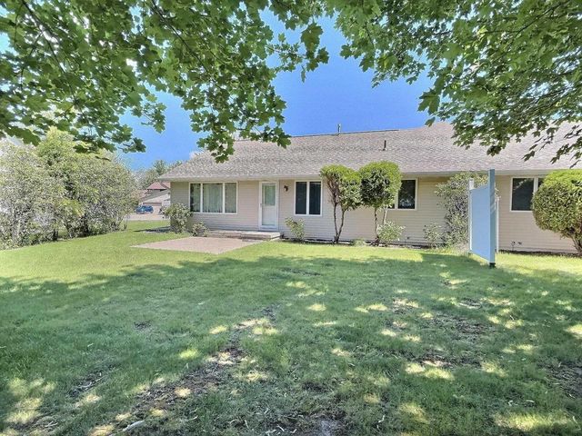 W3183 WESTOWNE COURT, Appleton, WI 54915