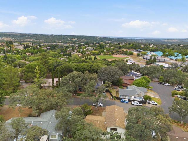 2436 Sandpiper Way, Cameron Park, CA 95682