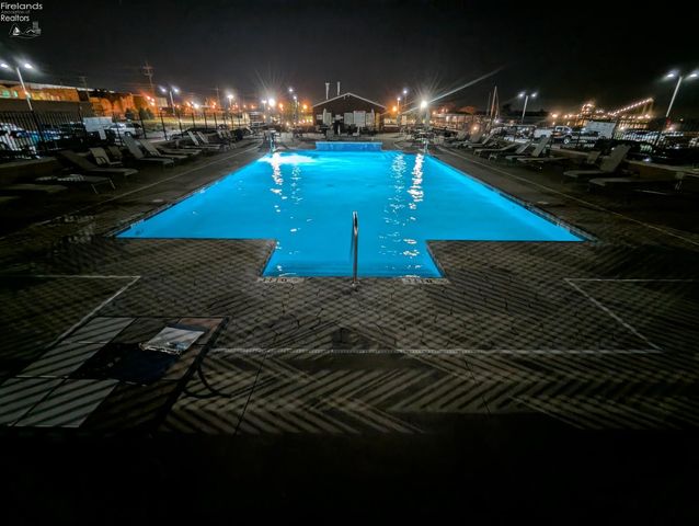 401 W Shoreline Dr Unit 338, Sandusky, OH 44870