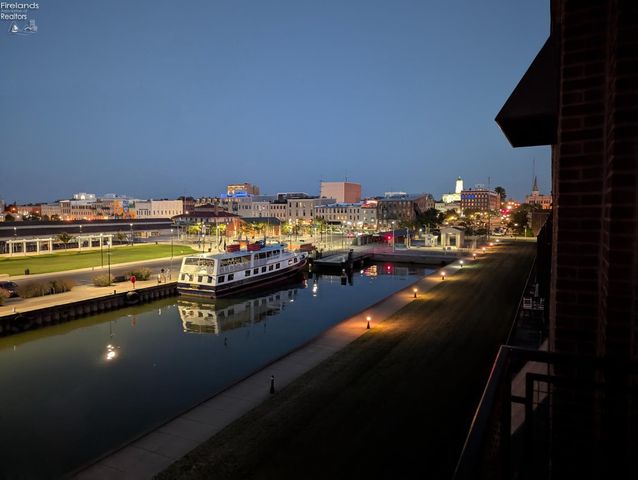 401 W Shoreline Dr Unit 338, Sandusky, OH 44870