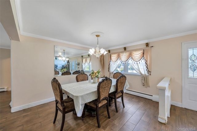 99 Schneider Lane, Hauppauge, NY 11788