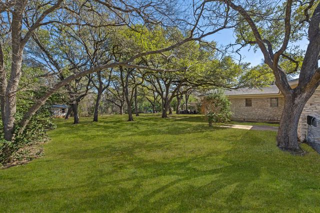 6105 Oakclaire DR, Austin, TX 78735