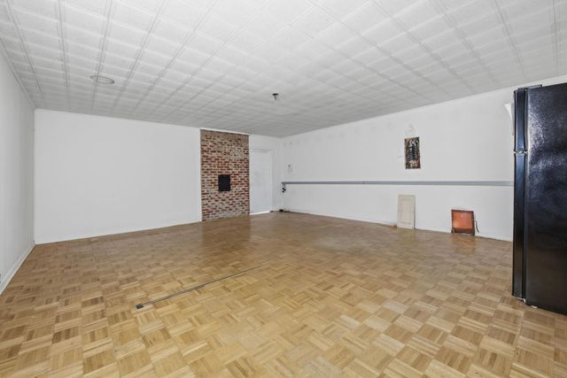 6105 Oakclaire DR, Austin, TX 78735