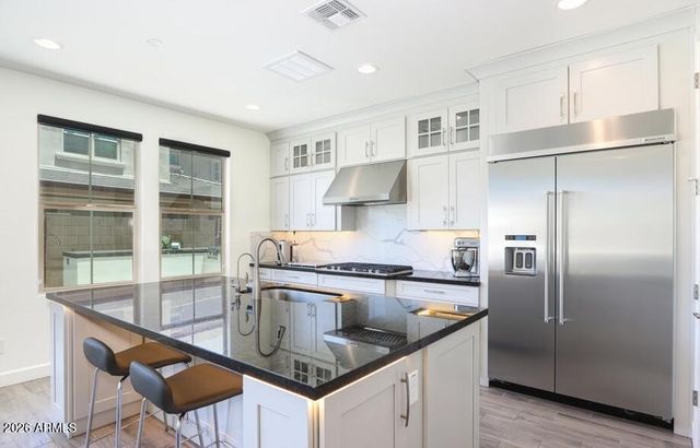 948 W YOSEMITE Drive, Chandler, AZ 85248