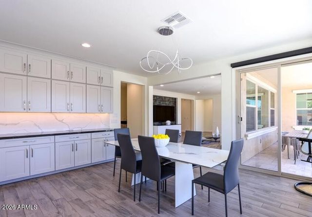 948 W YOSEMITE Drive, Chandler, AZ 85248