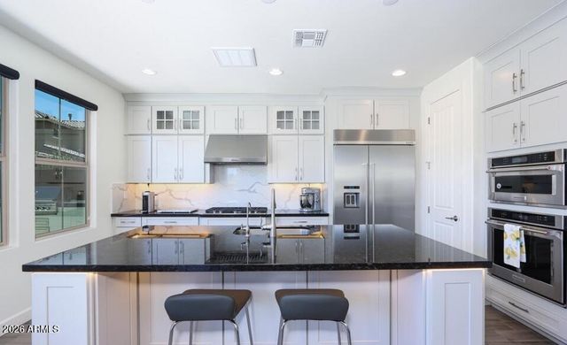 948 W YOSEMITE Drive, Chandler, AZ 85248