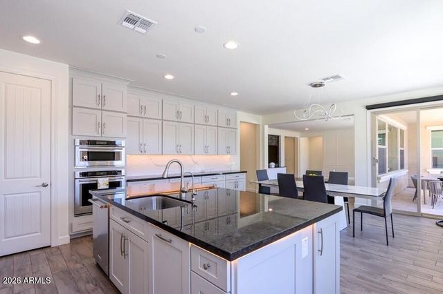 948 W YOSEMITE Drive, Chandler, AZ 85248