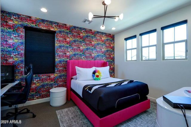 948 W YOSEMITE Drive, Chandler, AZ 85248