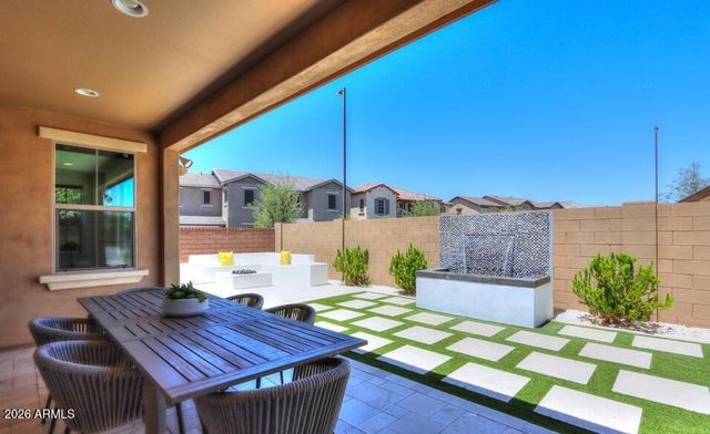 948 W YOSEMITE Drive, Chandler, AZ 85248