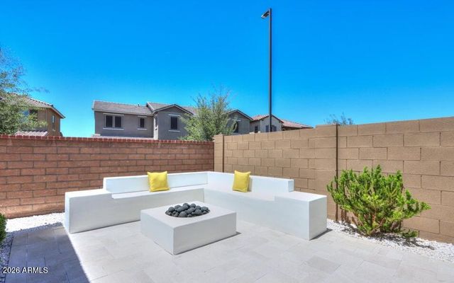 948 W YOSEMITE Drive, Chandler, AZ 85248