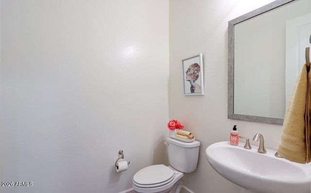948 W YOSEMITE Drive, Chandler, AZ 85248