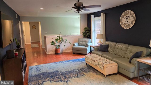3733 VIEWPOINT CT, Slatington, PA 18080