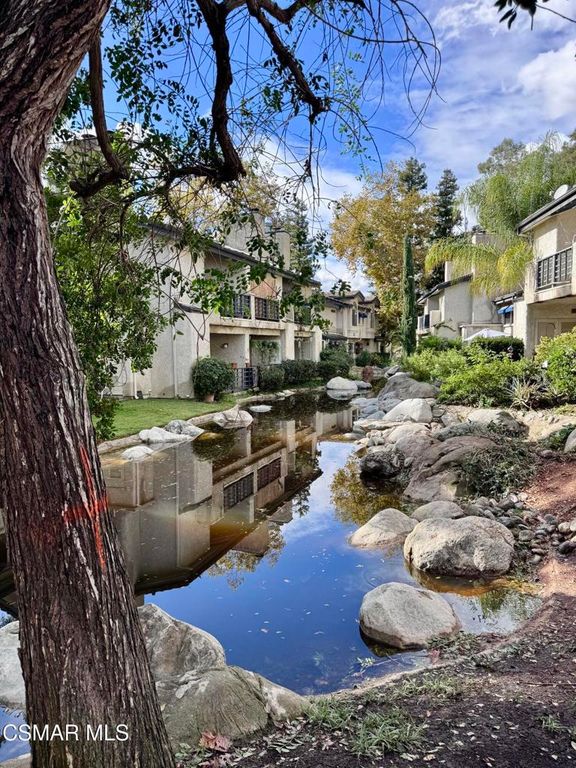5714 Skyview Way E, Agoura Hills, CA 91301
