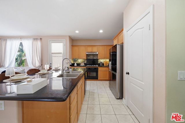 28926 Mirada Circulo, Valencia, CA 91354