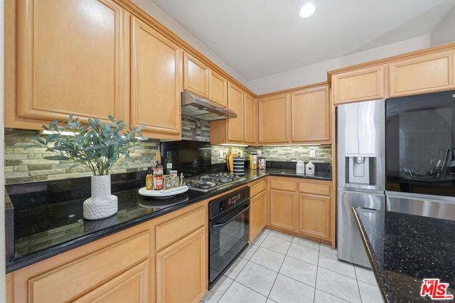 28926 Mirada Circulo, Valencia, CA 91354