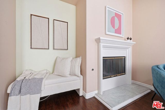 28926 Mirada Circulo, Valencia, CA 91354