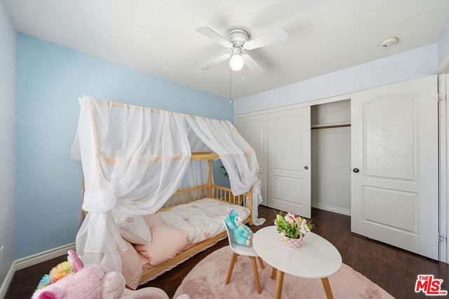 28926 Mirada Circulo, Valencia, CA 91354