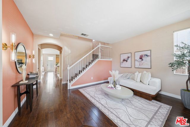 28926 Mirada Circulo, Valencia, CA 91354