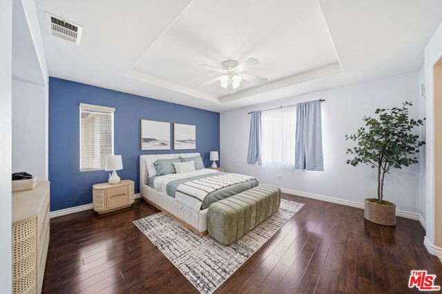 28926 Mirada Circulo, Valencia, CA 91354