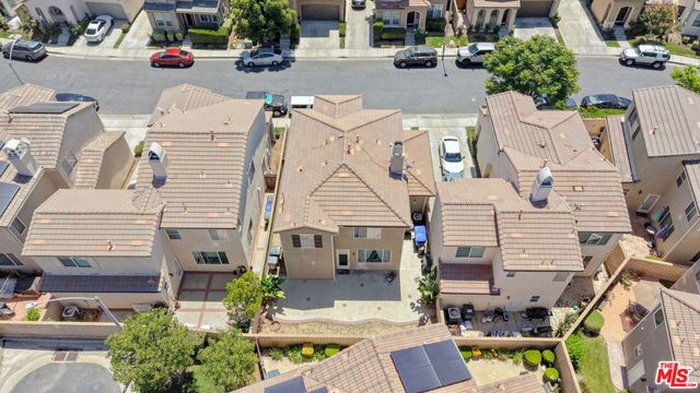28926 Mirada Circulo, Valencia, CA 91354