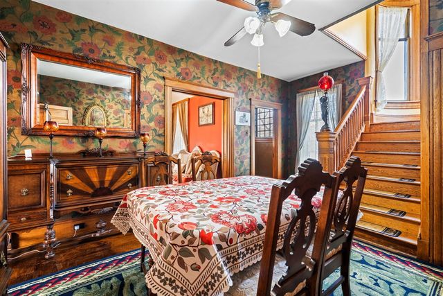 1401 Greenwood Avenue, Jackson, MI 49203